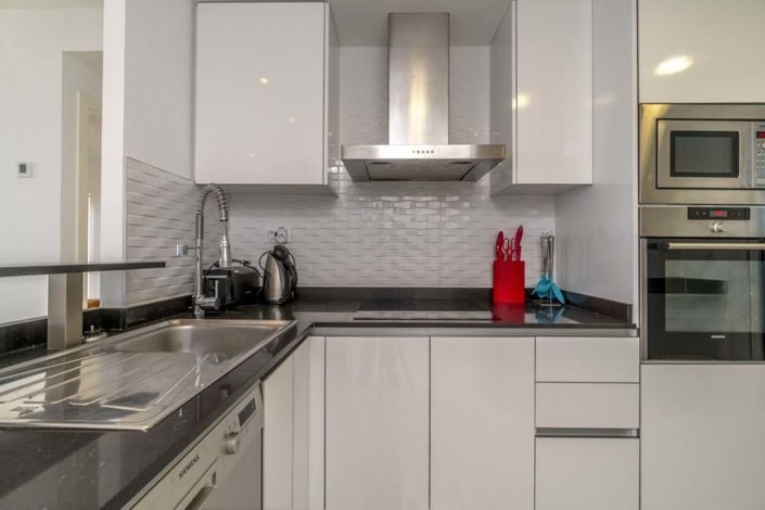 Image No.10-3 Bed Apartment for sale