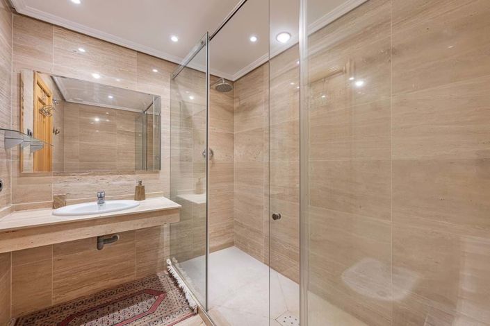 Image No.20-2 Bed Apartment for sale