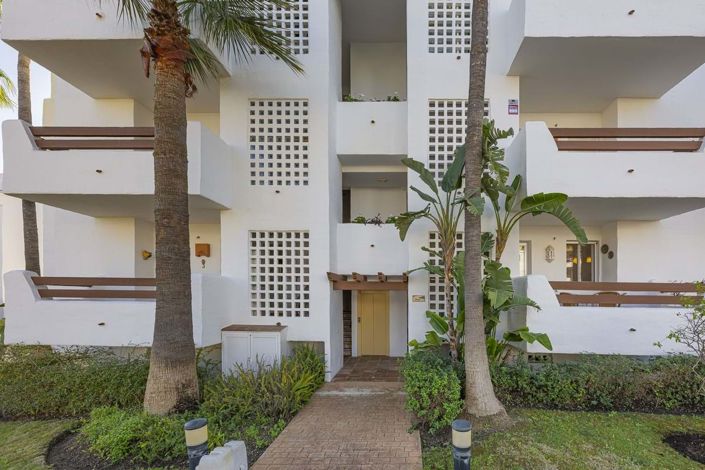 Image No.31-2 Bed Apartment for sale