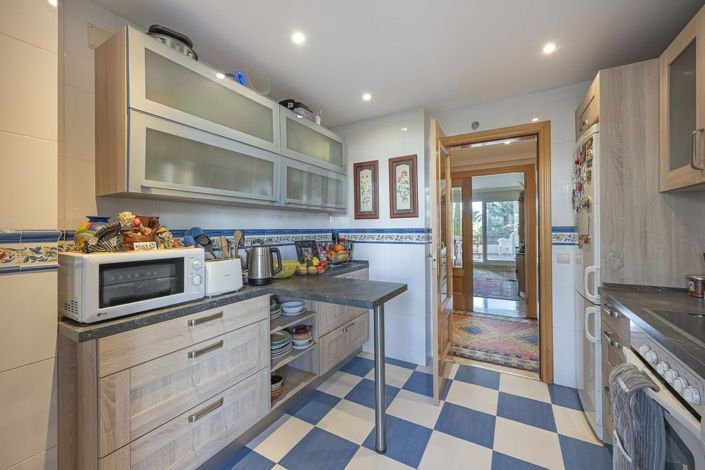 Image No.9-2 Bed Apartment for sale