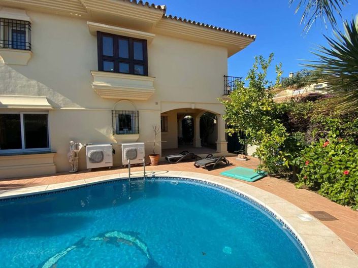 Image No.25-3 Bed Townhouse for sale