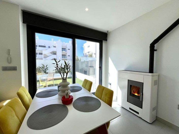 Image No.11-3 Bed Villa for sale