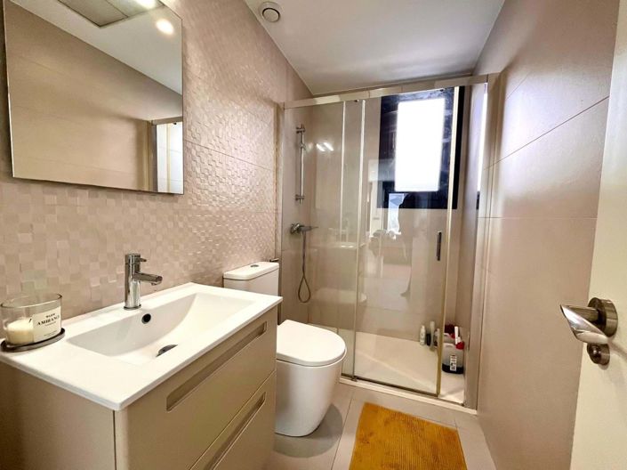 Image No.15-3 Bed Villa for sale