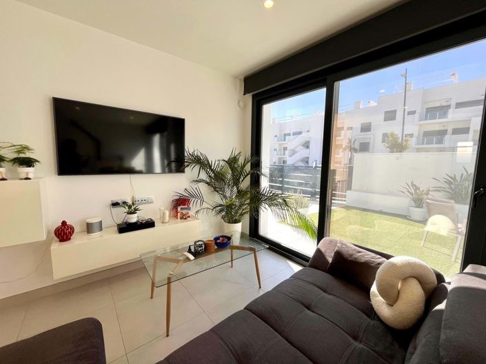 Image No.20-3 Bed Villa for sale