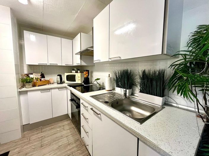 Image No.12-4 Bed Villa for sale