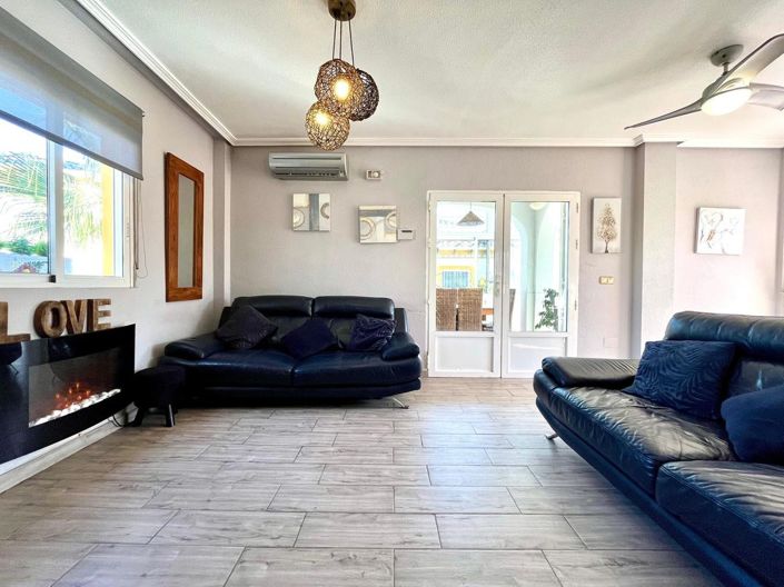 Image No.18-4 Bed Villa for sale