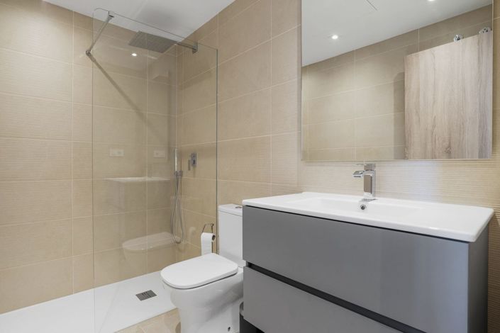 Image No.22-3 Bed Townhouse for sale