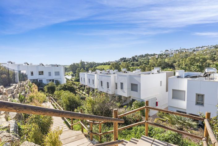 Image No.31-3 Bed Townhouse for sale