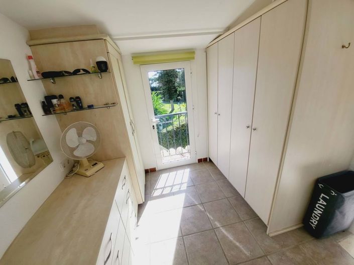 Image No.41-3 Bed Townhouse for sale