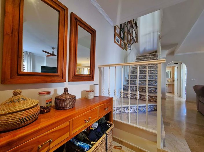 Image No.23-3 Bed Townhouse for sale