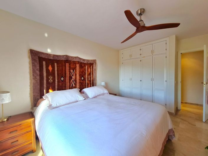 Image No.27-3 Bed Townhouse for sale