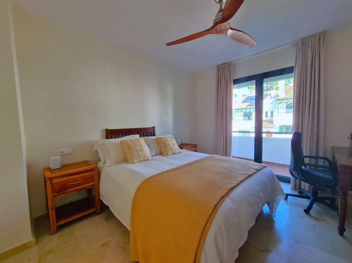 Image No.37-3 Bed Townhouse for sale