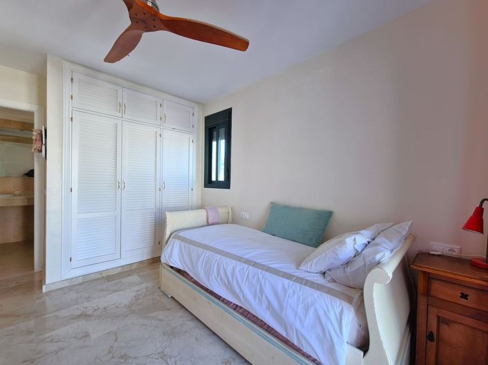 Image No.46-3 Bed Townhouse for sale