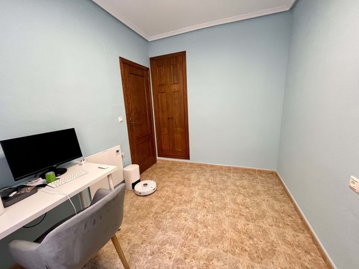 Image No.13-3 Bed Townhouse for sale