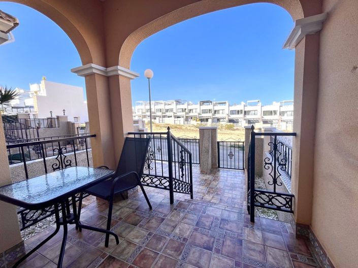 Image No.23-3 Bed Townhouse for sale