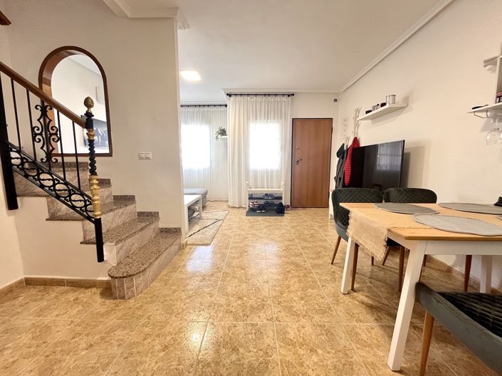 Image No.5-3 Bed Townhouse for sale