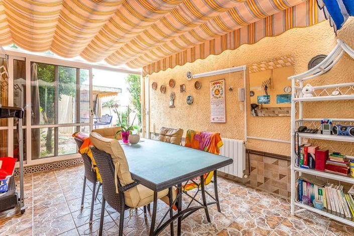 Image No.2-3 Bed Villa for sale