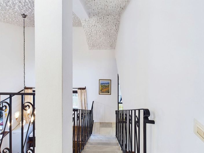 Image No.17-4 Bed Apartment for sale