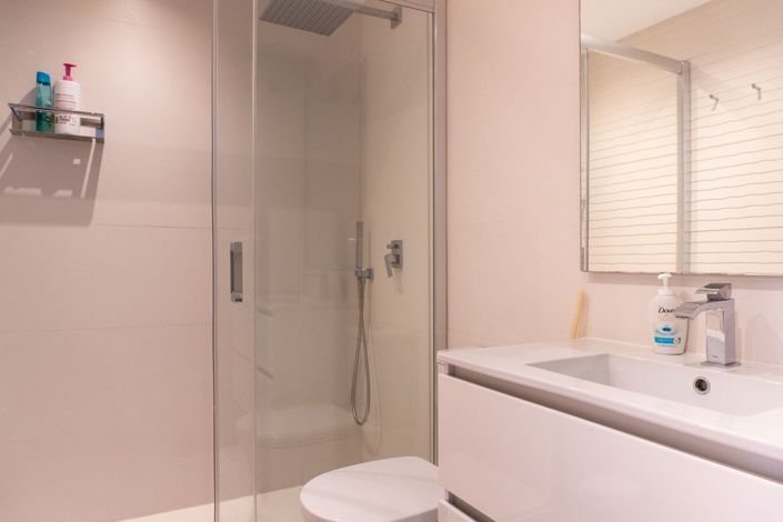 Image No.29-3 Bed Townhouse for sale