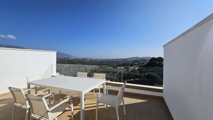 Image No.32-3 Bed Townhouse for sale