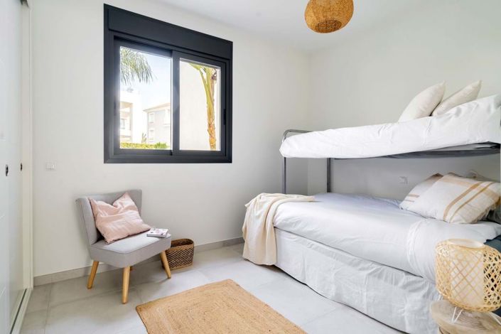 Image No.23-2 Bed Apartment for sale