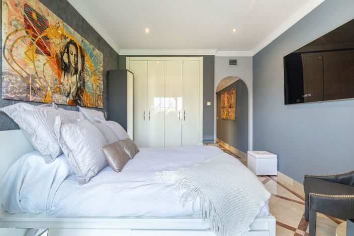 Image No.13-2 Bed Apartment for sale