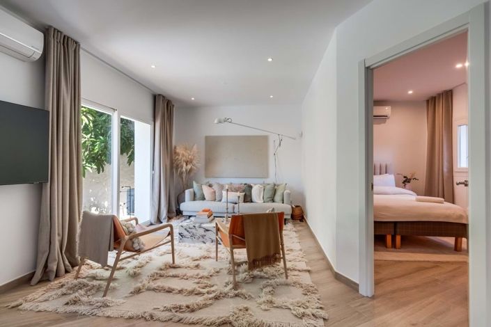 Image No.11-3 Bed Townhouse for sale