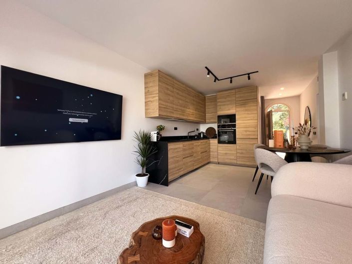 Image No.17-3 Bed Penthouse for sale