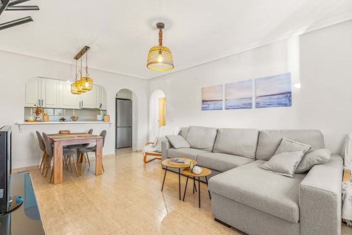 Image No.4-2 Bed Apartment for sale