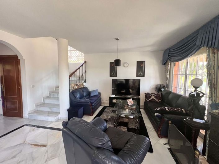 Image No.11-3 Bed Townhouse for sale