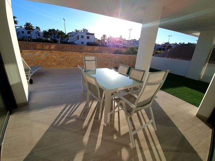 Image No.14-3 Bed Apartment for sale