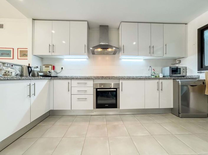 Image No.11-2 Bed Apartment for sale