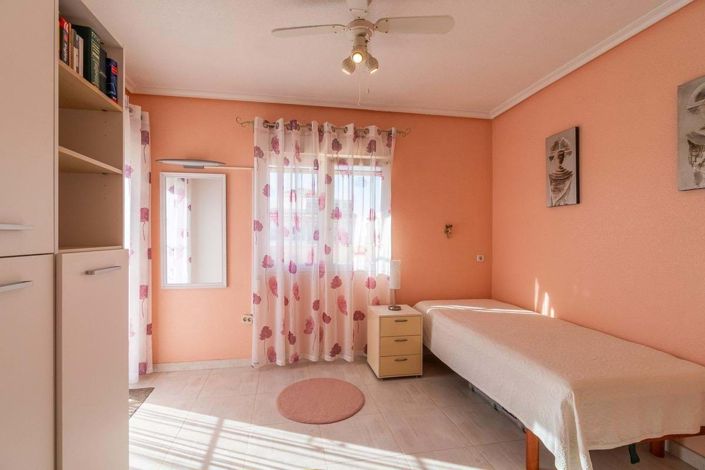 Image No.36-4 Bed Villa for sale