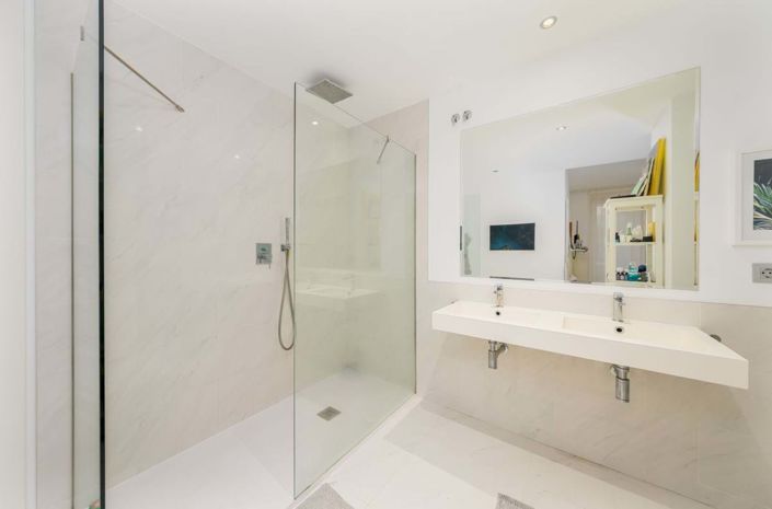 Image No.9-3 Bed Apartment for sale