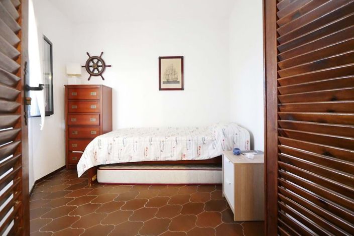 Image No.11-3 Bed Apartment for sale