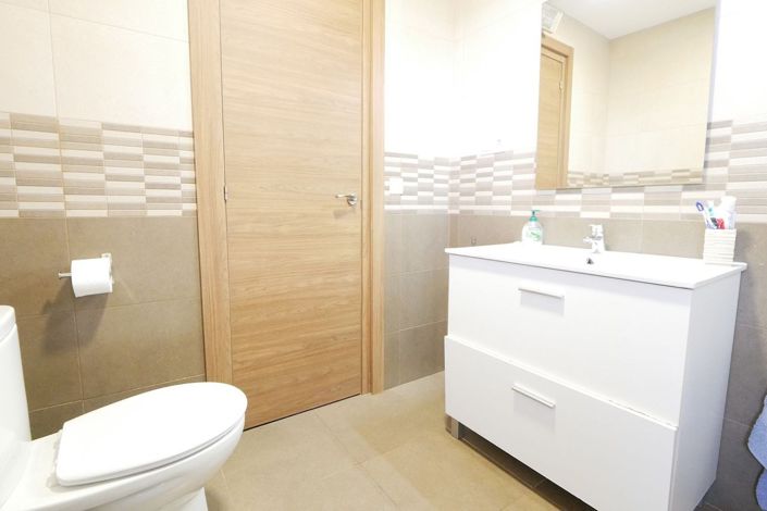 Image No.14-3 Bed Apartment for sale