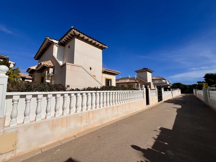 Image No.34-4 Bed Villa for sale