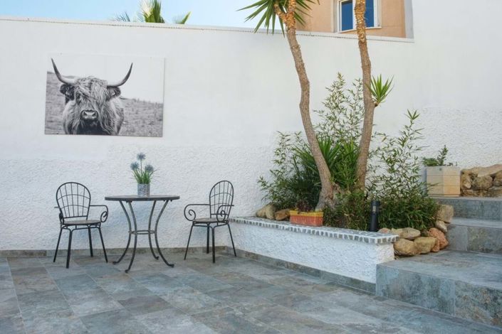 Image No.2-3 Bed Villa for sale