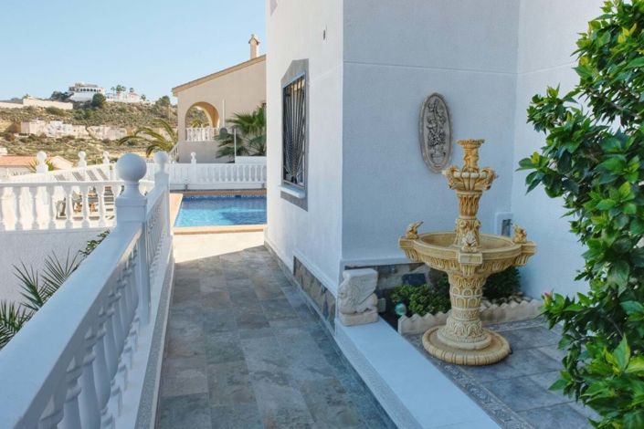 Image No.21-3 Bed Villa for sale