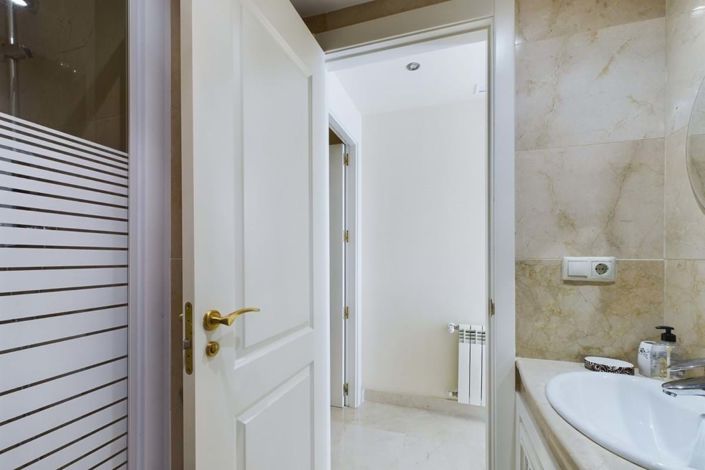 Image No.23-2 Bed Apartment for sale