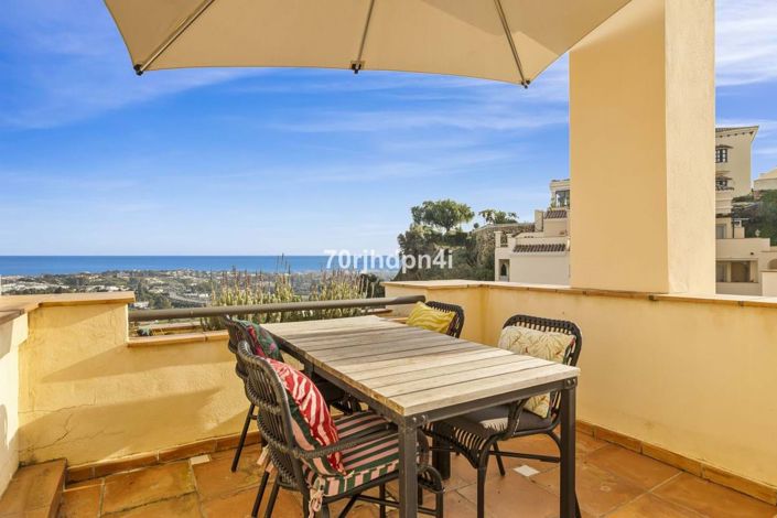 Image No.16-3 Bed Townhouse for sale