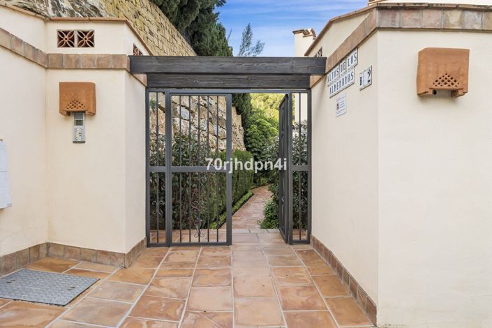 Image No.19-3 Bed Townhouse for sale