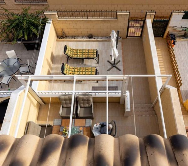 Image No.29-3 Bed Townhouse for sale