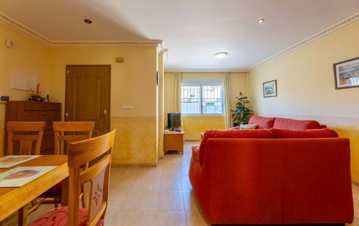 Image No.6-3 Bed Townhouse for sale