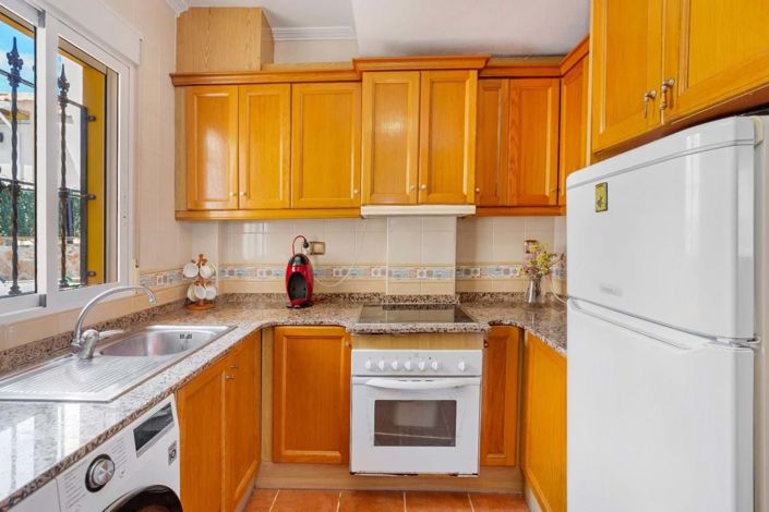 Image No.10-4 Bed Villa for sale