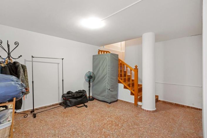 Image No.29-4 Bed Villa for sale