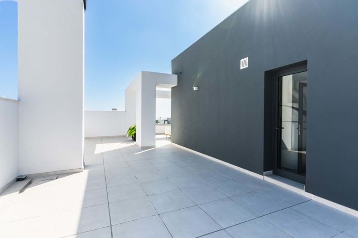 Image No.17-3 Bed Penthouse for sale