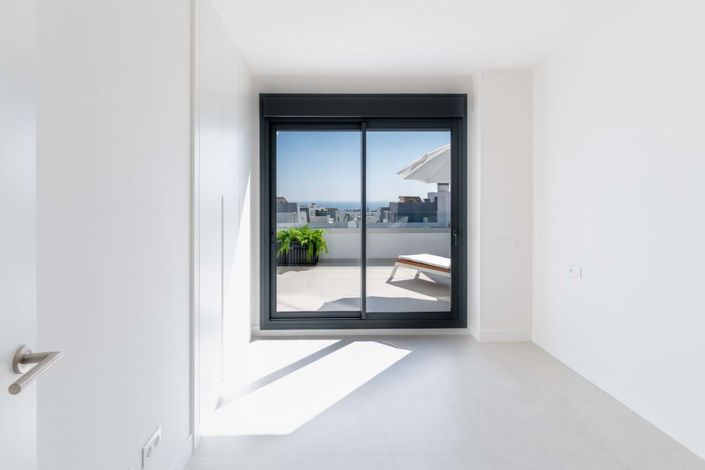 Image No.20-3 Bed Penthouse for sale