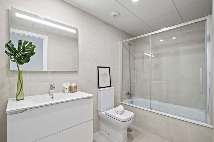 Image No.24-4 Bed Townhouse for sale