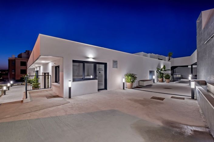 Image No.33-4 Bed Townhouse for sale